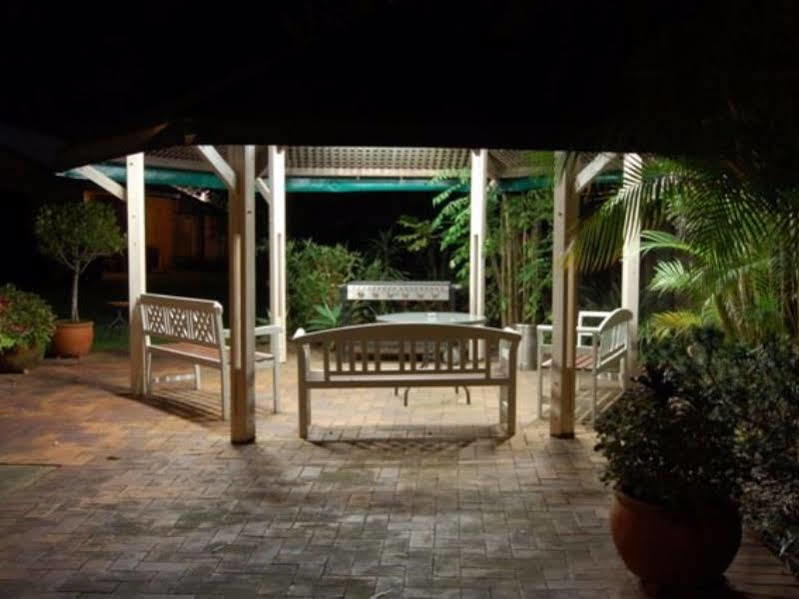 Sunshine Coast Motor Lodge Woombye Εξωτερικό φωτογραφία